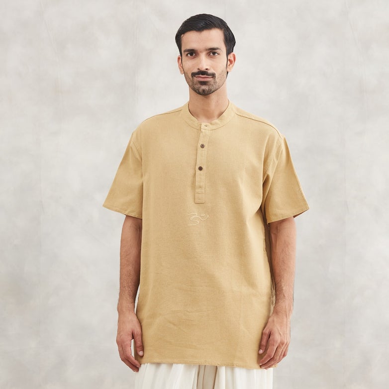 Men’s 100% organic cotton kurta with embroidered (Beige) "Aum". Short sleeved short kurta. Relaxed fit.