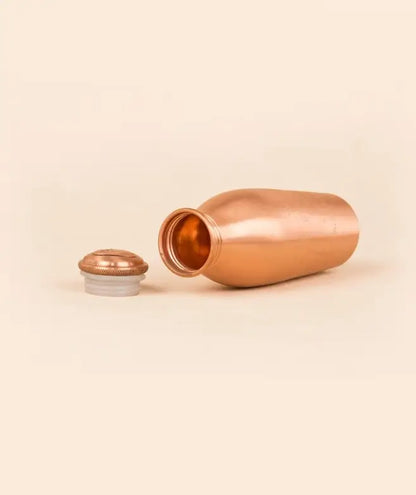 Copper Water Bottle Engraved with Yogeshwaraya Chant, 450 ml