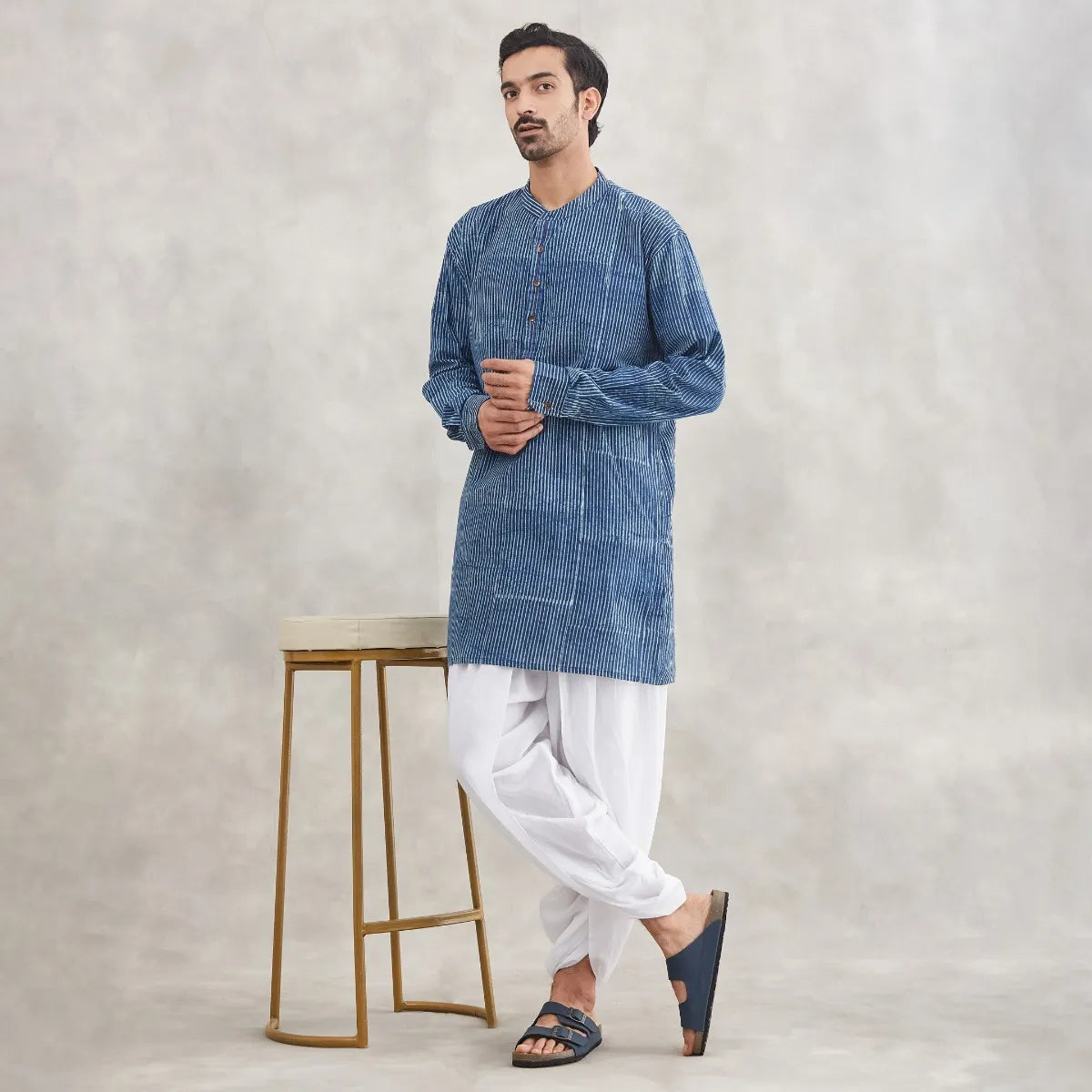 Isha’s signature. Ready to wear Unisex Dhoti Pants (White) / Panchakacham. Easy to pull on. Versatile. Comfortable for both casual and formal wear.